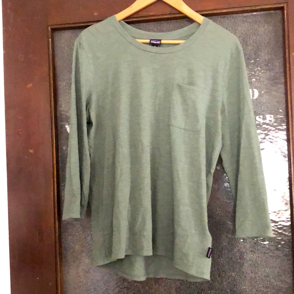 Womens Patagonia 3/4 length sleeve cotton shirt